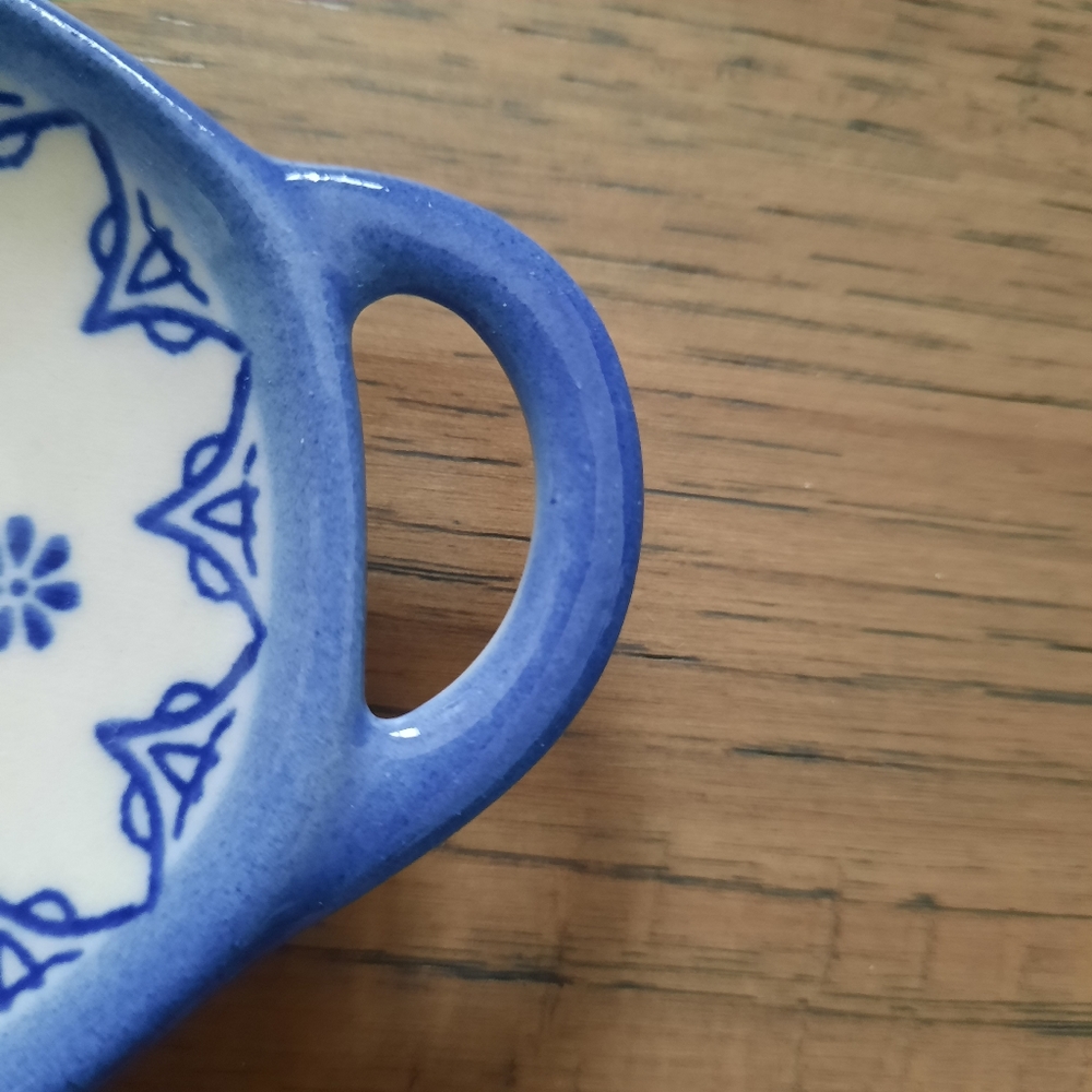 Ceramic Tea Bag Rest - Picture 2 of 5